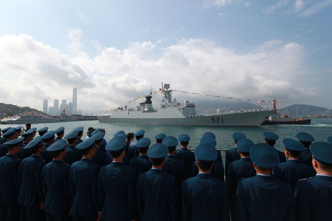 Chinese missile frigate Yuncheng (571) docks in Hong Kong on April 30, 2012.  
