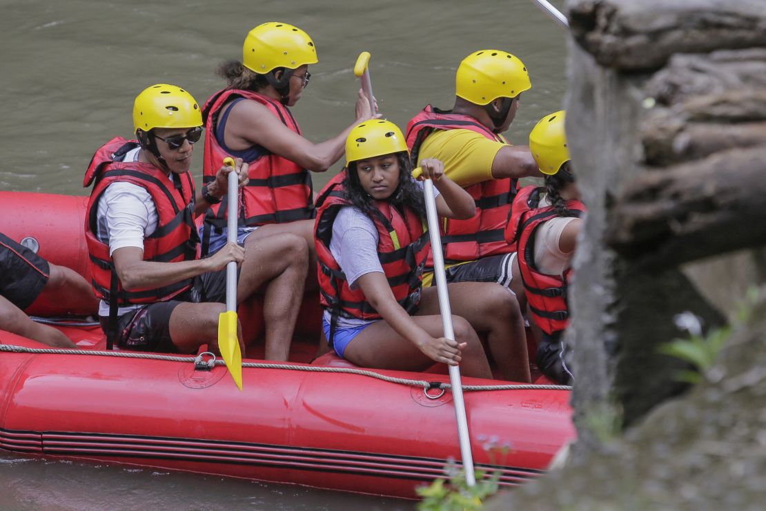 01 barack obama raft bali