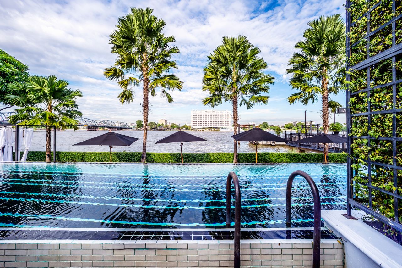 <strong>Riverside pool: </strong>The resort has a 22 by 3.5 meter infinity pool overlooking the Chao Phraya River.