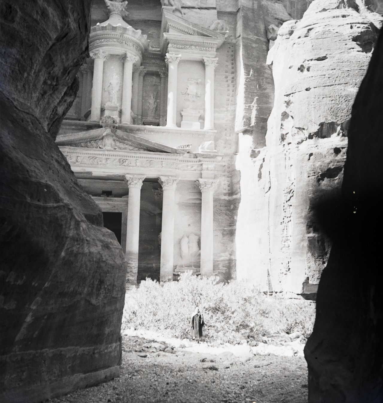 <strong>Ancient Petra: </strong>Mittelholzer often followed the routes taken by earlier explorers of Asia and Africa. In 1934, he made a four-day visit to the ancient city of Petra, in Jordan, known for its rock-hewn architecture.