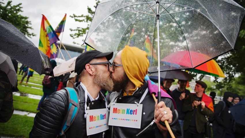 Berlin 20170630 

Today Germany voted yes for mixed marriage. Outside the Chancellary in Berlin people are celebrating.

Left Heiko Mersch and Sebastian Oppermann, kissing, they are a couple.

PHOTO: ANDREA GJESTVANG

