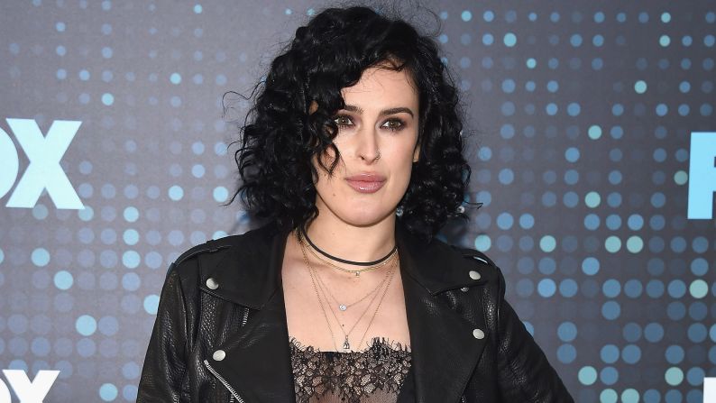 Actress/singer Rumer Willis <a href="index.php?page=&url=https%3A%2F%2Fwww.instagram.com%2Fp%2FBWA3FqFD157%2F%3Ftaken-by%3Druelarue" target="_blank" target="_blank">shared on Instagram on July 1 </a>that she had just celebrated six months of sobriety. 