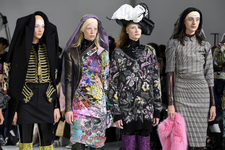 Chanel Spring 2021 Haute Couture Fashion Show Review