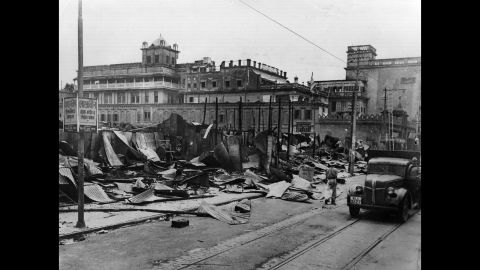 Burnt-out shops line a street after the Hindu-Muslim rioting in Kolkata on August 28, 1946.