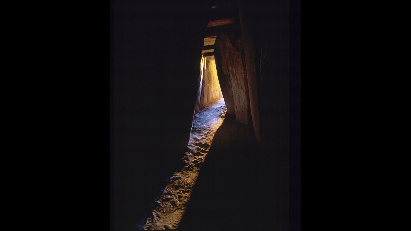<strong>Dawn's early light: </strong>Shortly before 9 a.m., light strikes through the "roofbox" above the tomb's entrance, creeping along the passageway and eventually flooding the innermost chamber with light. 