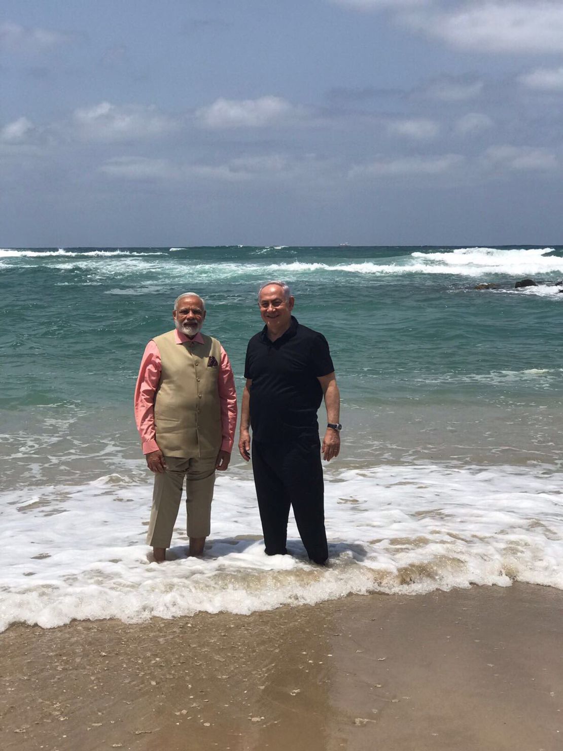 Modi Netanyahu beach