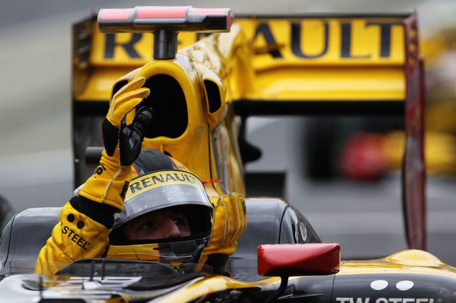 After three full seasons with BMW Sauber, Kubica made the switch to Renault in 2010.