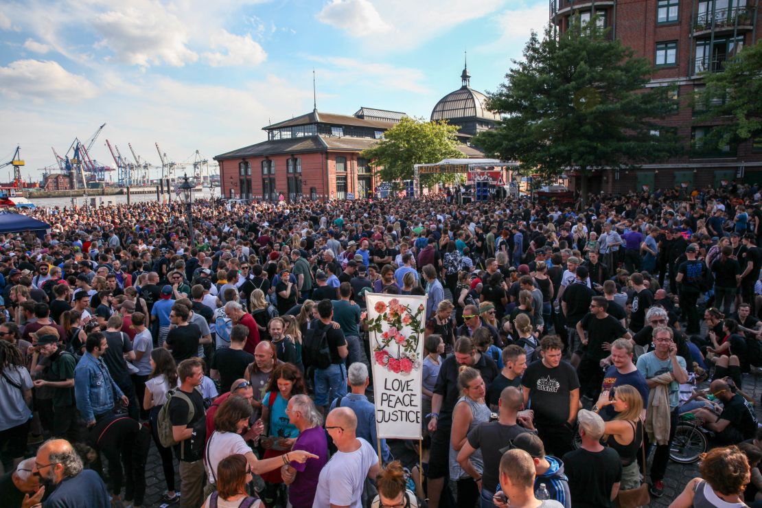 Up to 12,000 people attended the anti-G20 protest, "Welcome to Hell."
