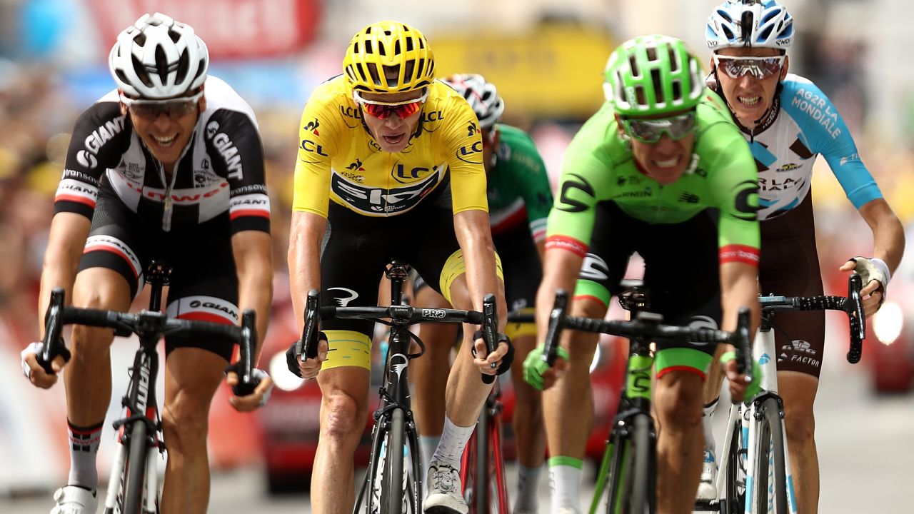 After three hors catégorie climbs Rigoberto Uran and Warren Barguil could only be separated by a photo finish.