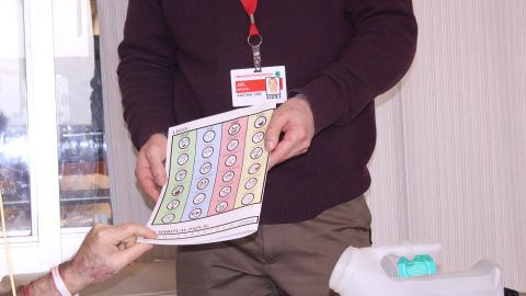 Chaplain Joel Berning uses the spiritual care board in the ICU