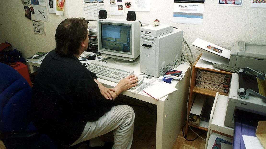 This is what your computer looked like in 1996.