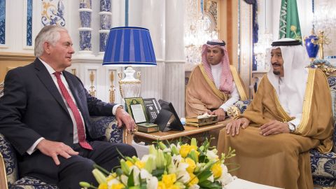 Saudi's King Salman bin Abdulaziz al-Saud (R) meets Wednesday with US Secretary of State Rex Tillerson in Jeddah.