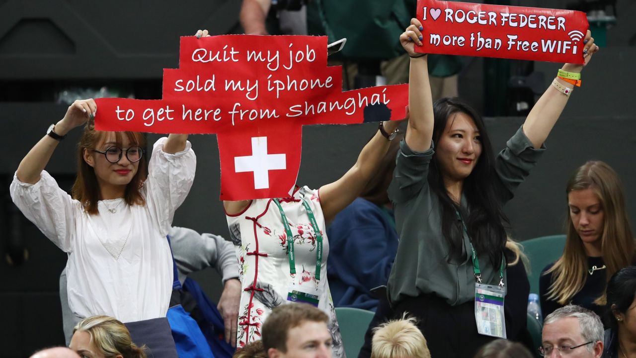 Federer fans at Wimbledon