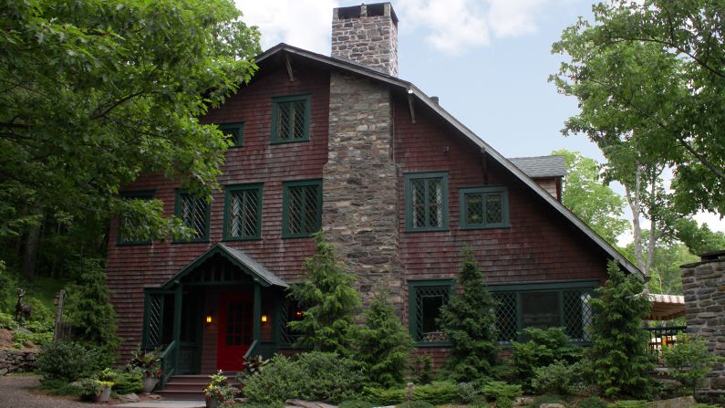 <strong>Deer Mountain Inn:</strong> Originally built in the 1880s as a summer house for the Colgate family, this unique and well-appointed inn hosts guests across six rustic rooms and two cottages.