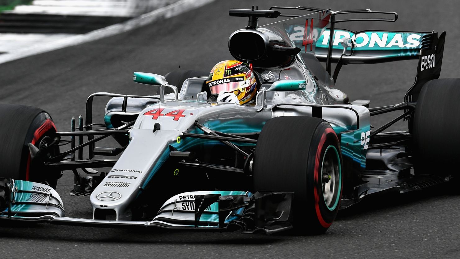 Lewis Hamilton led from start to finish at Silverstone to record his fourth straight victory at the British Grand Prix. 