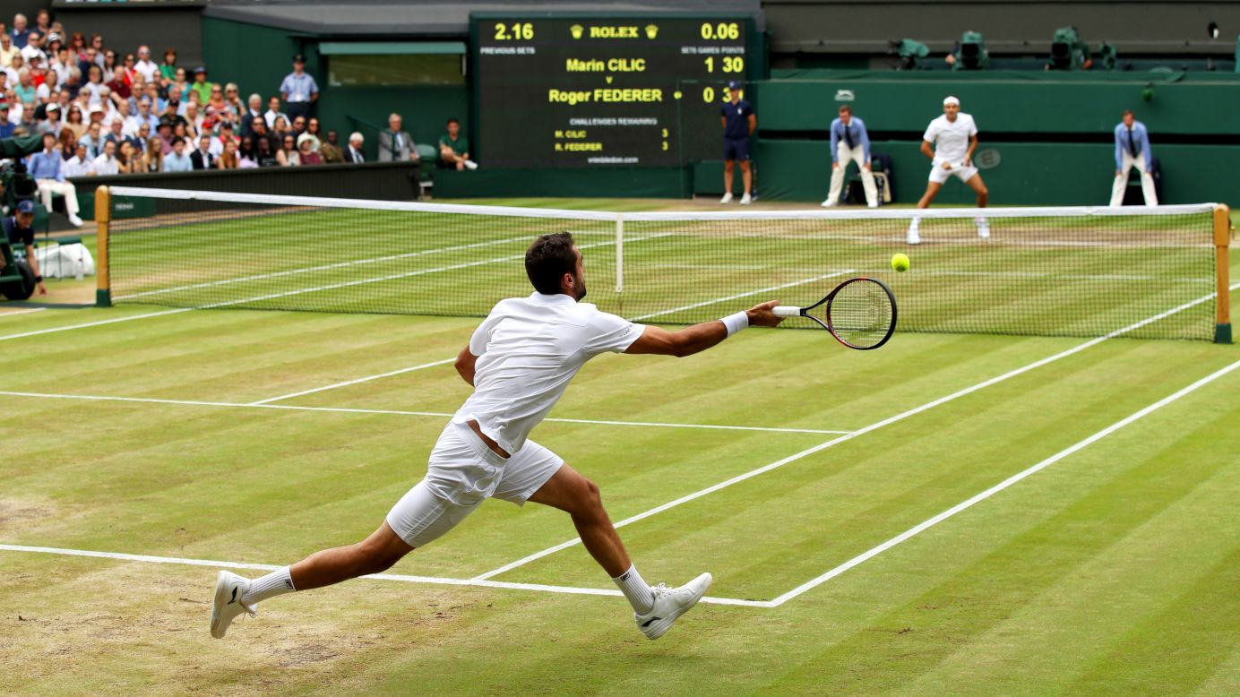 Cilic plays a running forehand.