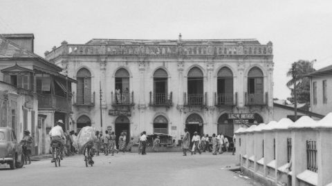 Ilojo Bar in Tinubu Square is now demolished. It was once the center of the Afro-Brazilian community.