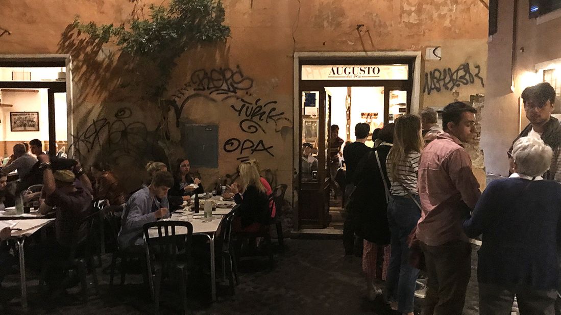 <strong>Da Augusto: </strong>This humble local joint is the perfect spot to take in the unique Trastevere -- one of Rome's hippest neighborhoods.
