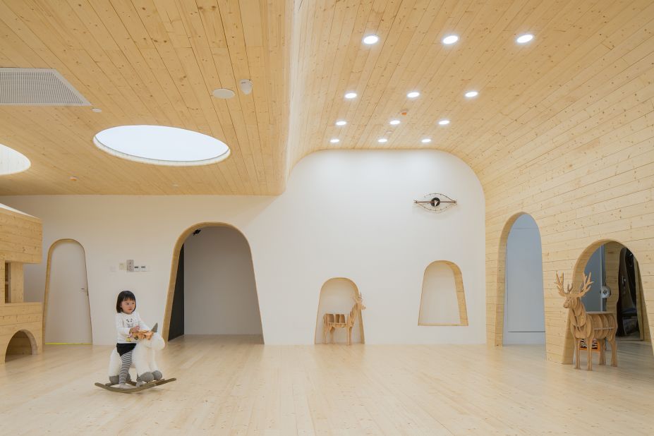 This Shanghai children's center appears in the Health & Education category. 