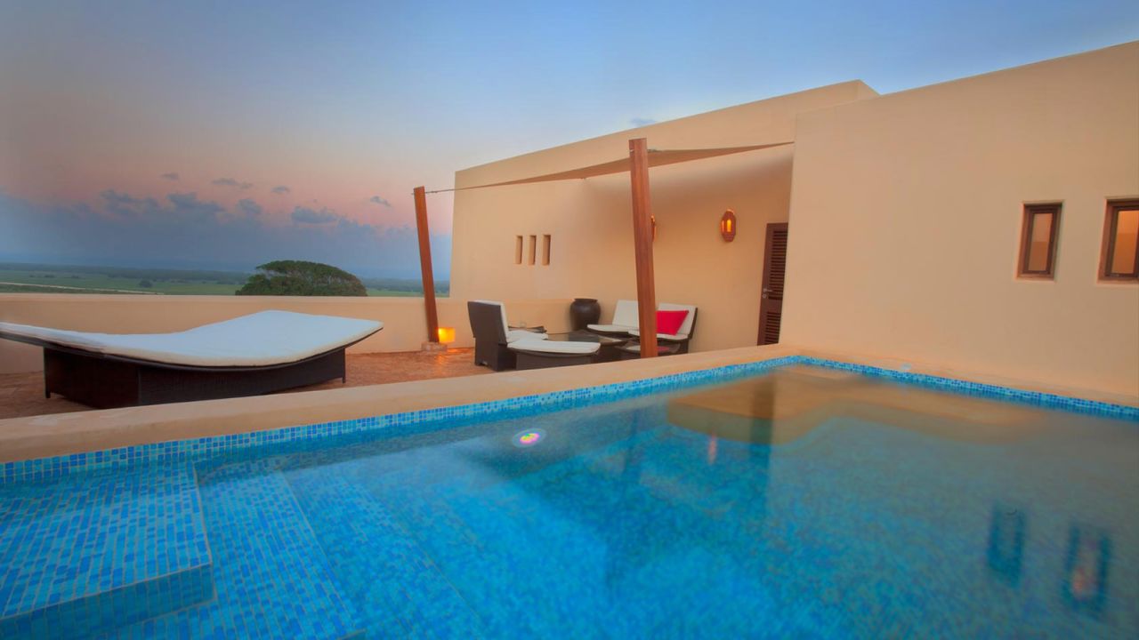 Set on a hilltop, Vipingo Ridge has incredible ocean views and a top-notch golf course.