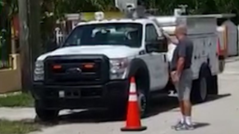 Florida man shoots AT&T trucks near his home | CNN