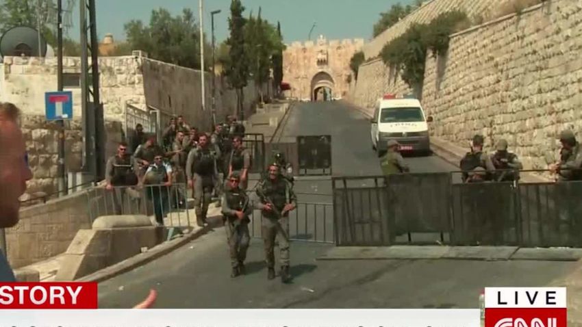 dozens injured jerusalem clashes lee_00012113.jpg