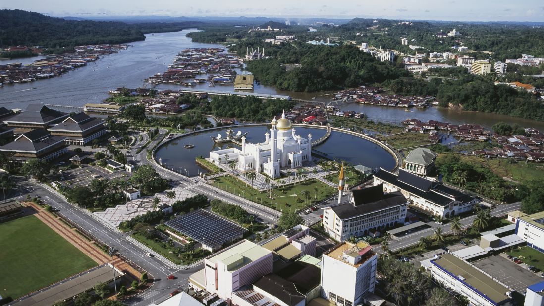 The capital of Brunei might be the tiny sultanate's largest city but it's still very low-key compared with other Southeast Asian capitals. Travelers can expect low-rise buildings, gardens, mosques and waterside promenades.