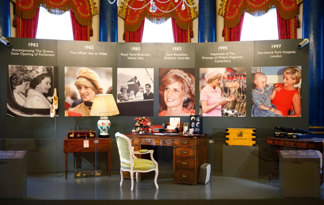 The display is situated in Buckingham Palace's Music Room, also the location for royal christenings.