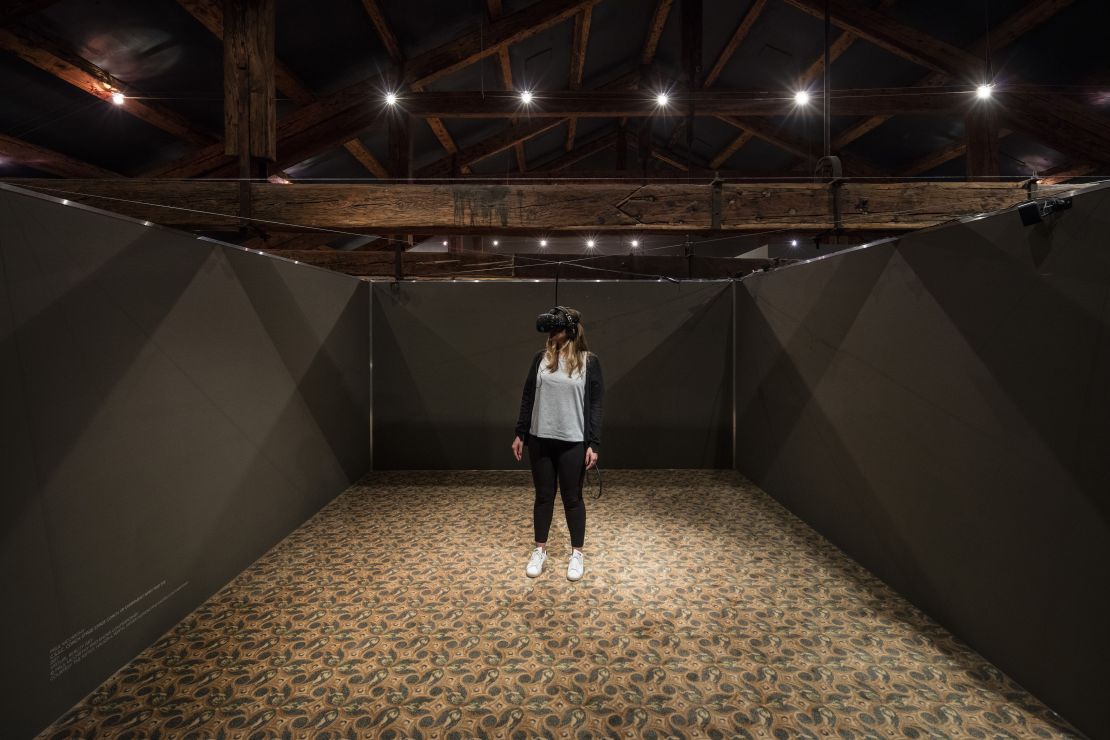 "La Apparizione" by Christian Lemmerz and "C.S.S.C. Coach Stage Stage Coach VR experiment Mary and Eve" by Paul McCarthy are both presented in three-meter by three-meter rooms. 
