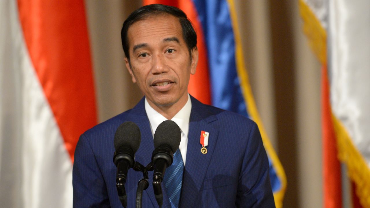 Indonesian President Joko Widodo speaks at Malacanang palace in Manila on April 28, ahead of ASEAN meeting.