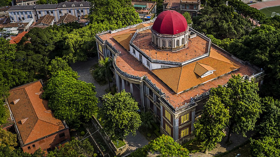 With the world's largest piano museum and a popular organ museum (pictured here), it's no exaggeration to call Kulangsu China's music capital.