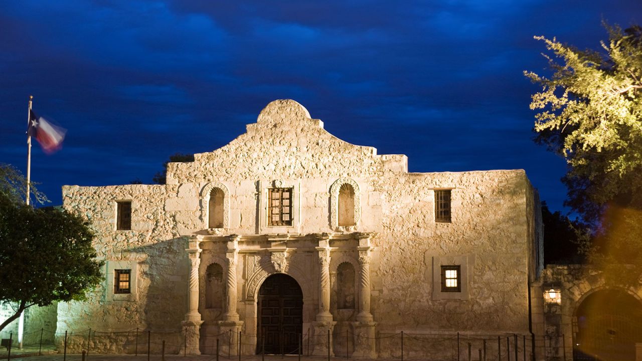<strong>San Antonio, Texas: </strong>Through the end of 2017, the Alamo will feature a special exhibition on famed Alamo defender James Bowie and his namesake Bowie knife.
