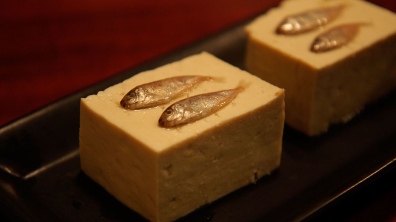 Okinawan-cuisine---Sukugarasu---flickr---chichacha