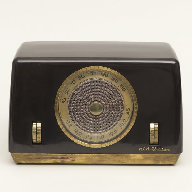 Henry Dreyfuss was one of the great designers of his time, giving the world everything from telephones to trains and New York skyscrapers. His 1948 radio was popular in a time before televisions were widely owned. 