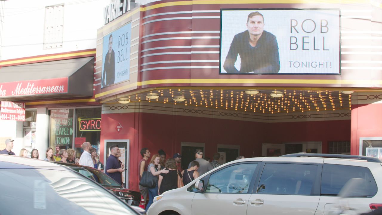 While most churches struggle to attract people, Rob Bell had fans lining up two hours before his show in Atlanta.