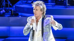 Rod Stewart performs at the PNC Bank Arts Center in Holmdel, NJ. (Photo by Joe Russo / imageSPACE). *** Please Use Credit from Credit Field **