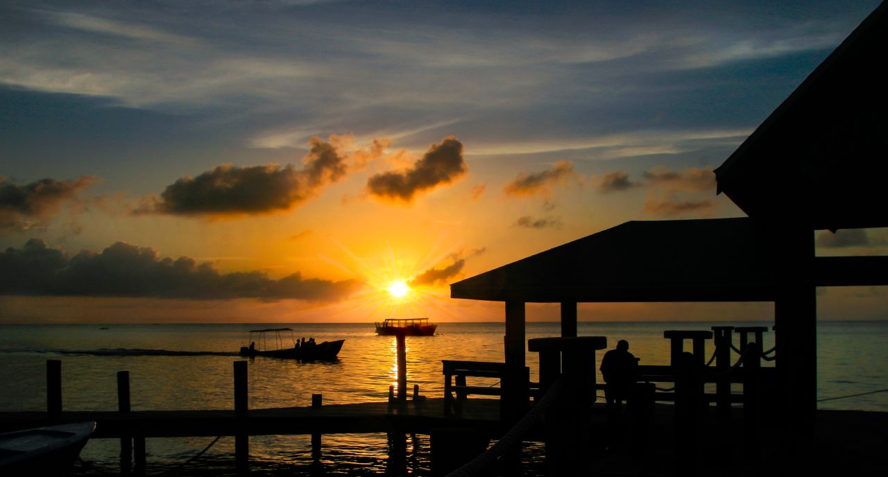 <strong>13. Roatan: </strong>Roatan is part of the Mesoamerican Barrier Reef -- another diving hotspot. <em>Photo courtesy Sheila Sund/Creative Commons/Flickr</em>