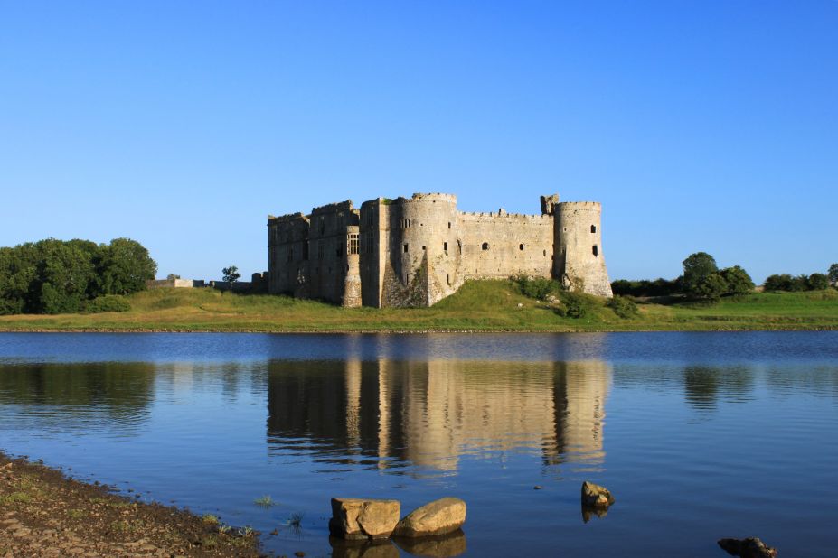 <strong>Abandoned castles -- Carew Castle, Pembrokeshire, Wales:</strong> Located in the flat lands around the Carew river, this castle was originally built in 1270 and later refortified during the English Civil War. The castle changed hands three times during the conflict -- until finally the Parliamentarians pulled down the south wall. By the 17th century it was deserted.