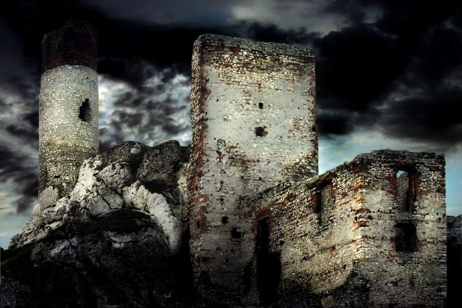 <strong>Abandoned castles -- Olsztyn, Silesia, Poland:</strong> Olsztyn Castle was built into the limestone crags in Poland's Jura hills by King Casimir the Great. Invaded several times over the years, in 1655 it was captured by the Swedish and later fell into disrepair.