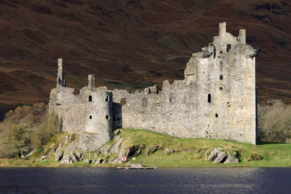 <strong>Abandoned castles -- Kilchurn Castle, Loch Awe, Argyll and Bute, Scotland:</strong> On the edge of Loch Awe, on a tiny island, is Kilchurn Castle built by Colin Campbell, first Lord of Glenorchy. Damaged by lightning strike in 1760, it remains a spectacular site.