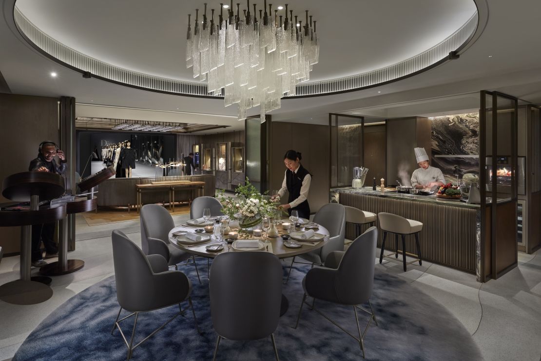 The Landmark Mandarin Oriental's Entertainment Suite opens September 2017.