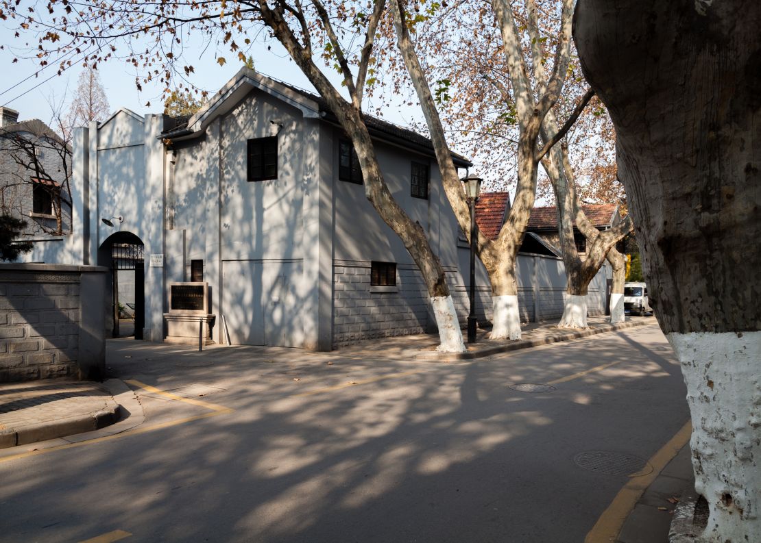 A former Communist Party building in Meiyuan Xincun.