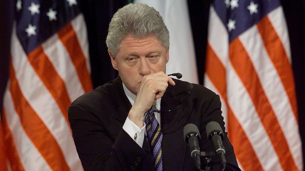 01 Bill Clinton FILE
