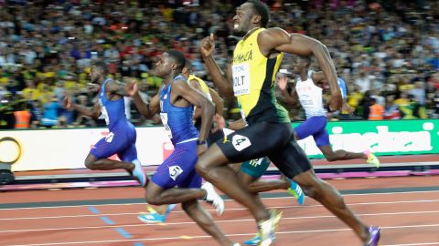 Usain Bolt, Justin Gatlin dip for the line