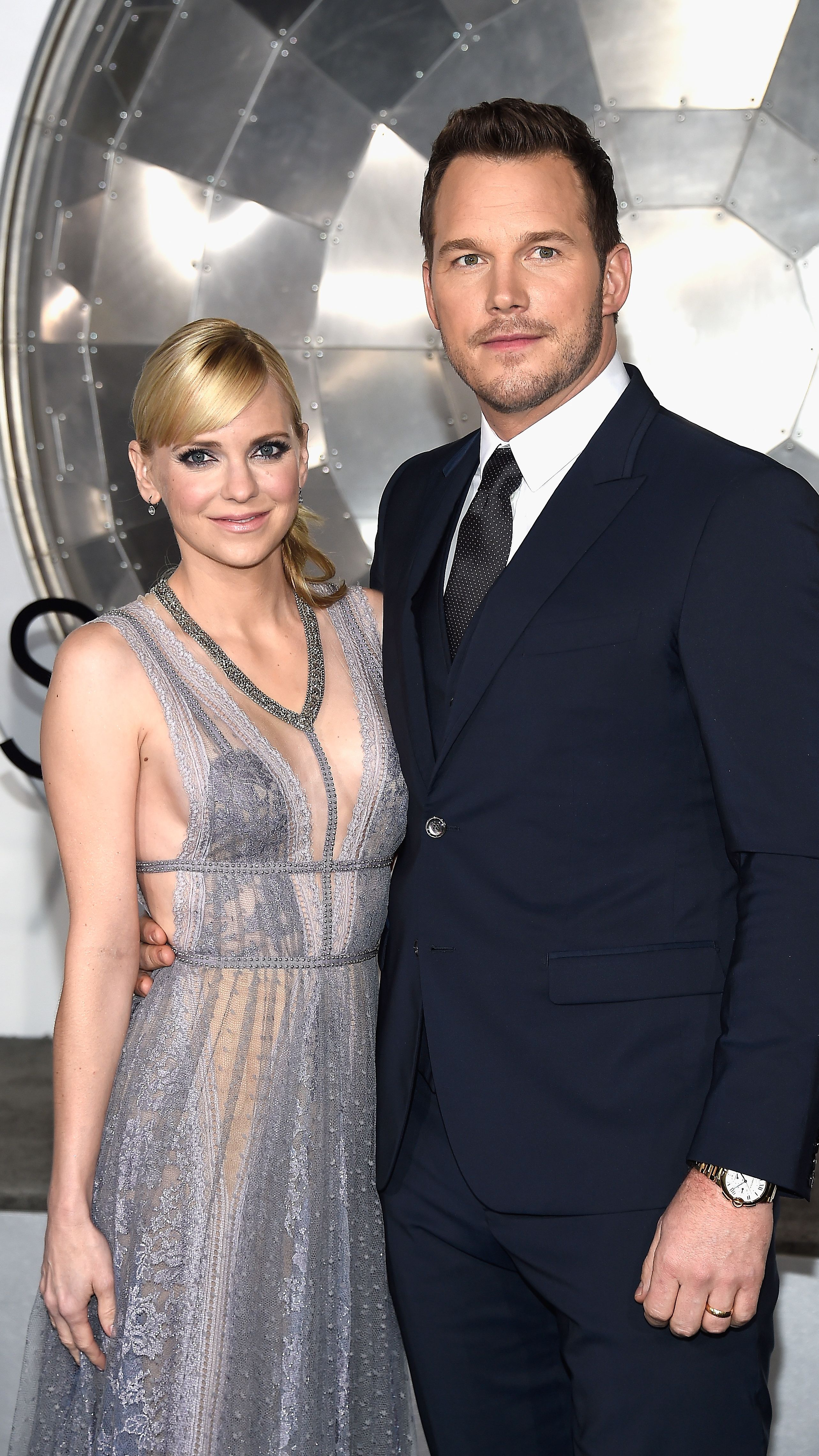 2566px x 4562px - Why Chris Pratt and Anna Faris Are the Cutest Couple - Fame Focus