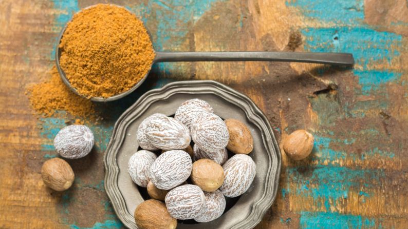Look beyond the sweet taste of this powerful spice: Nutmeg, used unwisely, can <a href="index.php?page=&url=http%3A%2F%2Fwww.tandfonline.com%2Fdoi%2Fabs%2F10.3109%2F15563657108990142" target="_blank" target="_blank">poison</a> you. It's been used over the centuries as a psychedelic, to stimulate menstruation and induce abortions, and to fight infections, including the Black Plague. Its popularity as a poor man's hallucinogen -- it takes only two tablespoons to have effects -- became legend when <a href="index.php?page=&url=http%3A%2F%2Fnationalhumanitiescenter.org%2Fows%2Fseminars%2Faahistory%2FMalcolmX.pdf" target="_blank" target="_blank">Malcolm X </a>wrote about using it in prison. <br /><br /><a href="index.php?page=&url=https%3A%2F%2Flink.springer.com%2Farticle%2F10.1007%2Fs13181-013-0379-7%23page-1" target="_blank" target="_blank">Poison control centers</a> see <a href="index.php?page=&url=http%3A%2F%2Fwww.tandfonline.com%2Fdoi%2Fabs%2F10.3109%2F15563650.2011.561210" target="_blank" target="_blank">teenagers</a> get into trouble trying it out; in addition to an uncomfortable high, they suffer abdominal pain, nausea, vomiting, an unsteady heart rate and and severe confusion. Dr. Leon Gussow wrote<a href="index.php?page=&url=http%3A%2F%2Fjournals.lww.com%2Fem-news%2FFulltext%2F2011%2F05000%2FToxicology_Rounds__Kitchen_Toxicology__Nutmeg__the.7.aspx%3FWT.mc_id%3DEMxALLx20100222xxFRIEND" target="_blank" target="_blank"> in Emergency Medicine News</a> that "Many individuals who take nutmeg once as an available, inexpensive high vow never to do it again." 