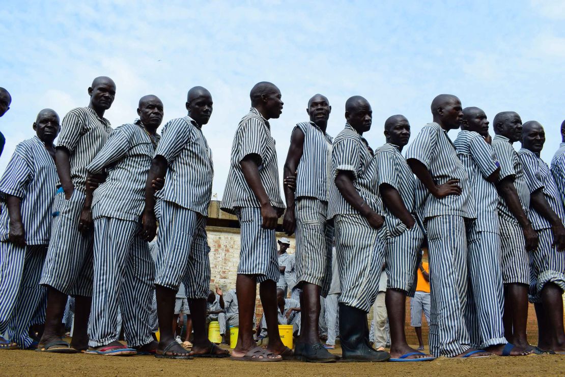 Inmates vote at Kisumu prison. This is the first time that inmates in Kenya were allowed to vote; they were only permitted to vote for presidential candidates.