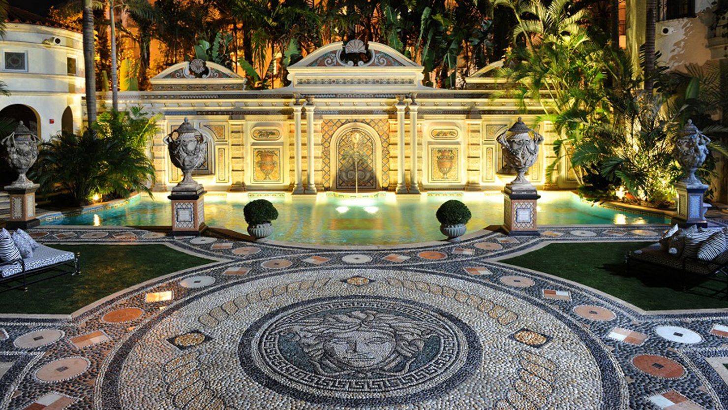 Inside-the-versace-mansion---Villa--Million-Mosaic-Pool-(1)