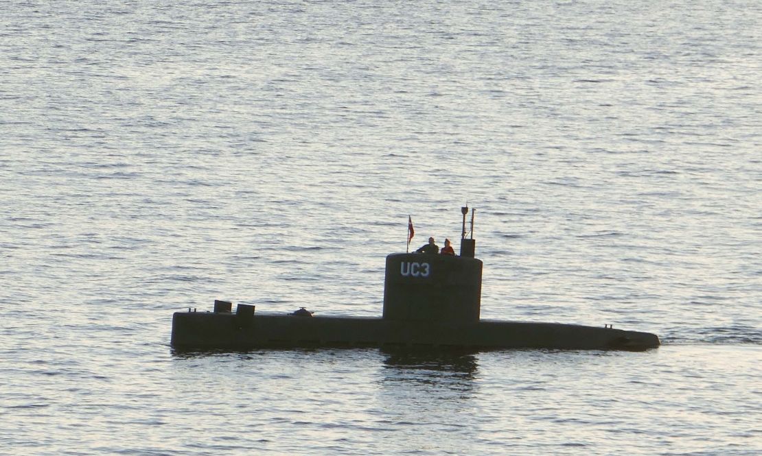 Swedish journalist Kim Wall is alleged to have stood next to a man in the tower of the private submarine "UC3 Nautilus" on August 10 in Copenhagen Harbor.