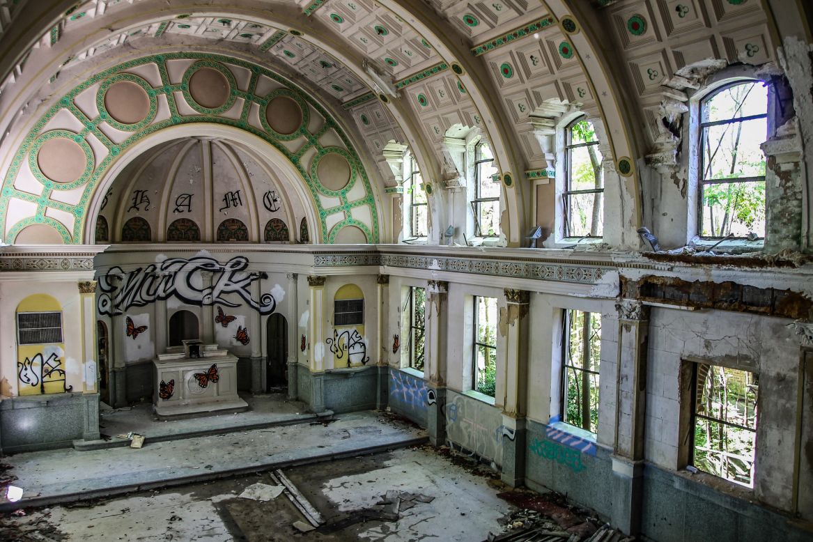 Photos of New Orleans' abandoned buildings CNN